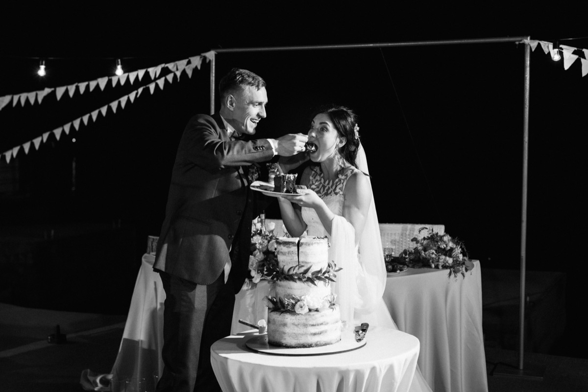 Ouverture de bal : avant ou après le gâteau ?